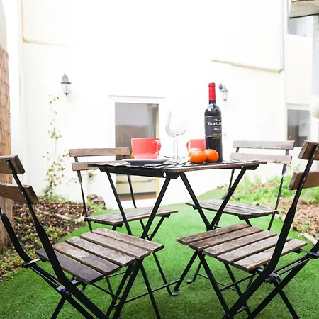 Apartment Palette 3br With Terrace And Patio *