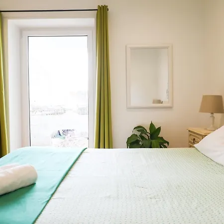 Apartment Palette 3br With Terrace And Patio Lisbon