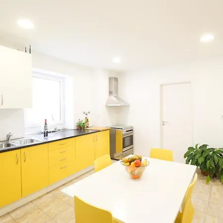 Palette 3br With Terrace And Patio Апартаменты *